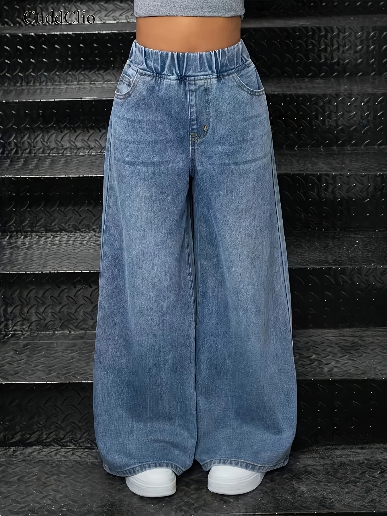 Girl's 2000s trendy street style loose and comfortable washed denim straight-leg pants, with elasticized stretch waist - Image 3